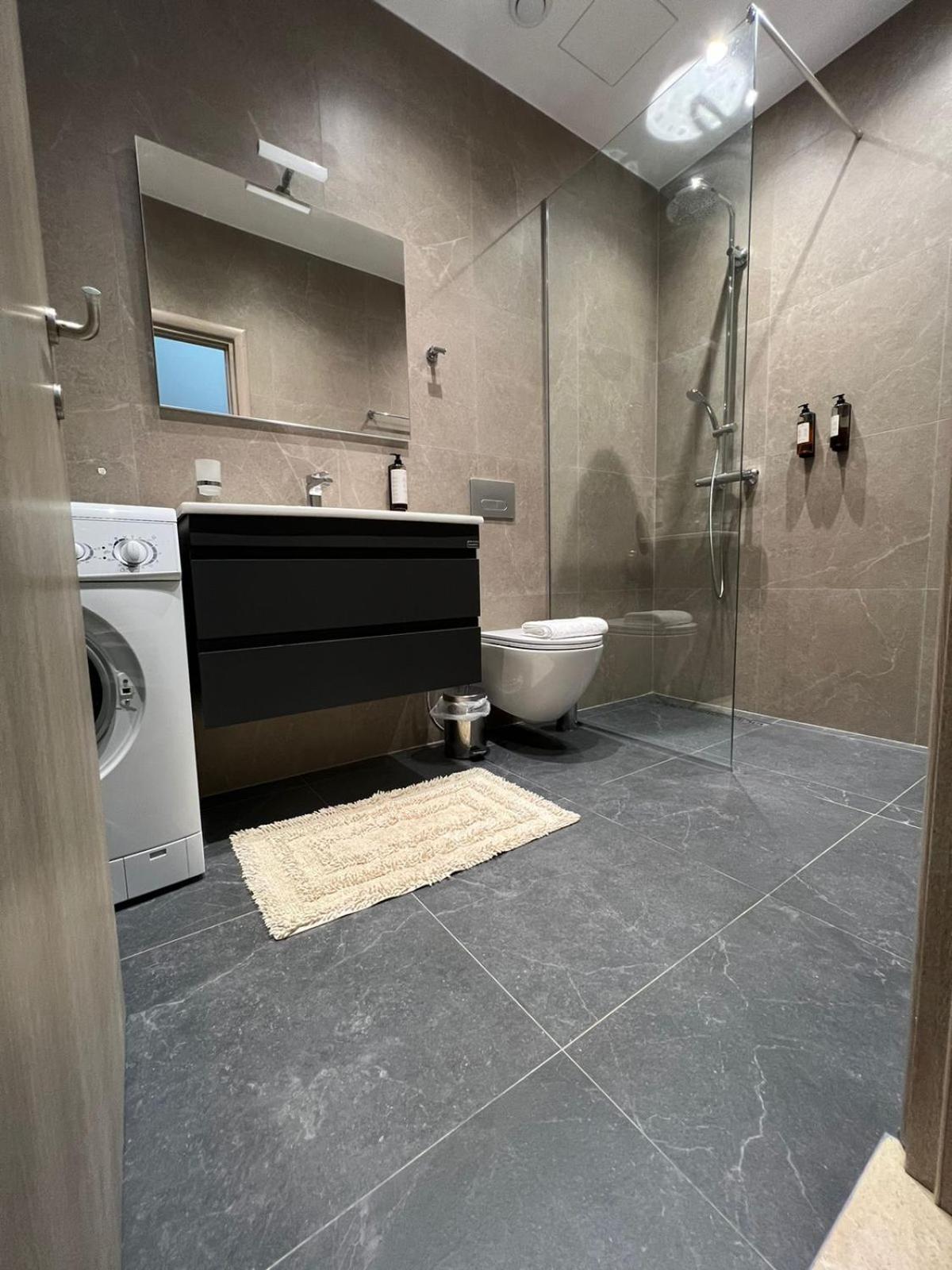Seaside Apartment Sarande Bagian luar foto